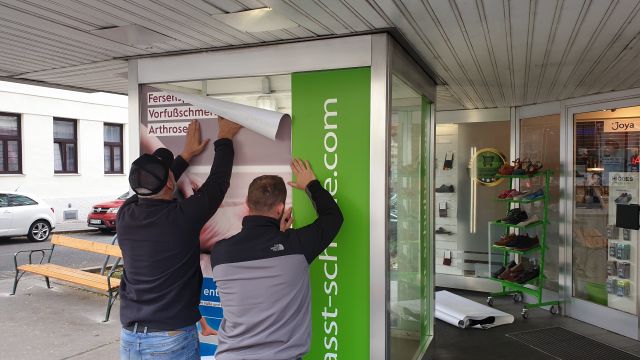 Schaufensterfolie & -beschriftung