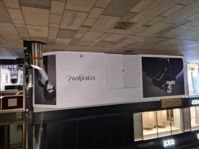 Plane Druck auf Staubwand inkl. Montage 1010 Wien – Referenz AbdeX