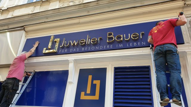 LED Buchstaben Produktion und Montage 1180 Wien – Referenz AbdeX