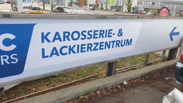 Autohaus und Werkstatt Planen und Schilder Druck und Montage – Referenz AbdeX