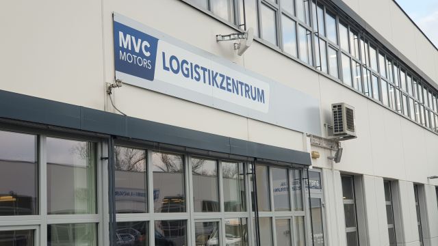 Autohaus und Werkstatt Planen und Schilder Druck und Montage – Referenz AbdeX