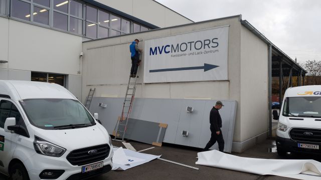Autohaus und Werkstatt Planen und Schilder Druck und Montage – Referenz AbdeX