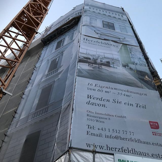 Komplette Gerüstverkleidung inkl. Druck und Montage 1010 Wien – Referenz AbdeX