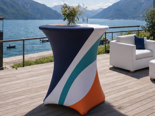 Cateringtische mit Textilhusse von AbdeX