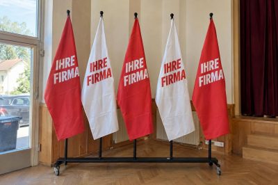 Mobiler Fahnenständer & Transportständer