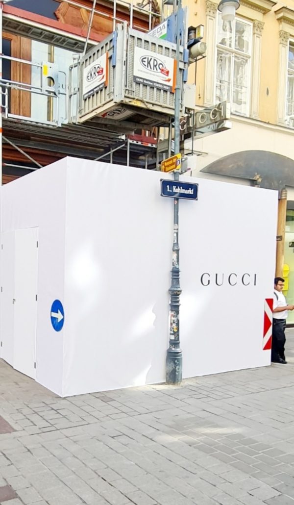 Plane Druck auf Staubwand inkl. Montage 1010 Wien