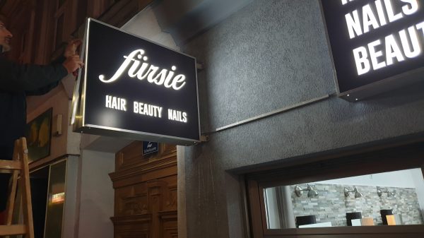 Leuchtkasten Produktion