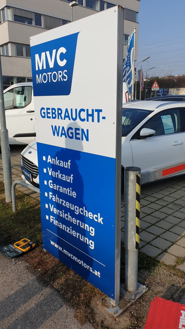 Aluschilder Druck und Montage Wien