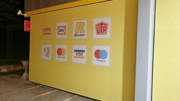 Fassadenverkleidung komplette Tankstelle inkl. Spannrahmensystem, Druck und Montage