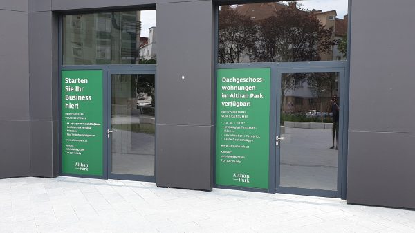 Makler Lokalvermietung Beschriftung inkl. Druck und Montage