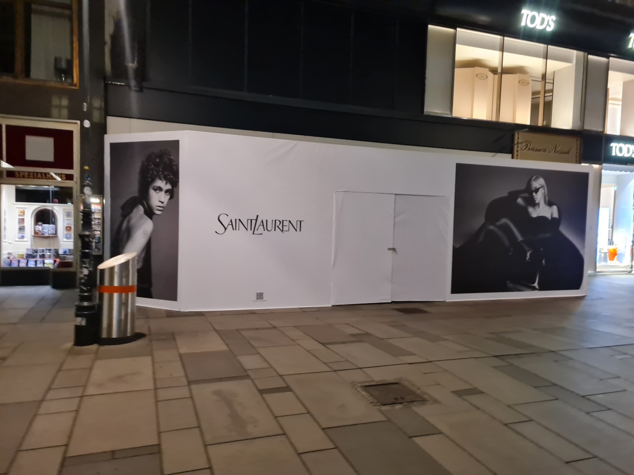 Plane Druck auf Staubwand inkl. Montage 1010 Wien