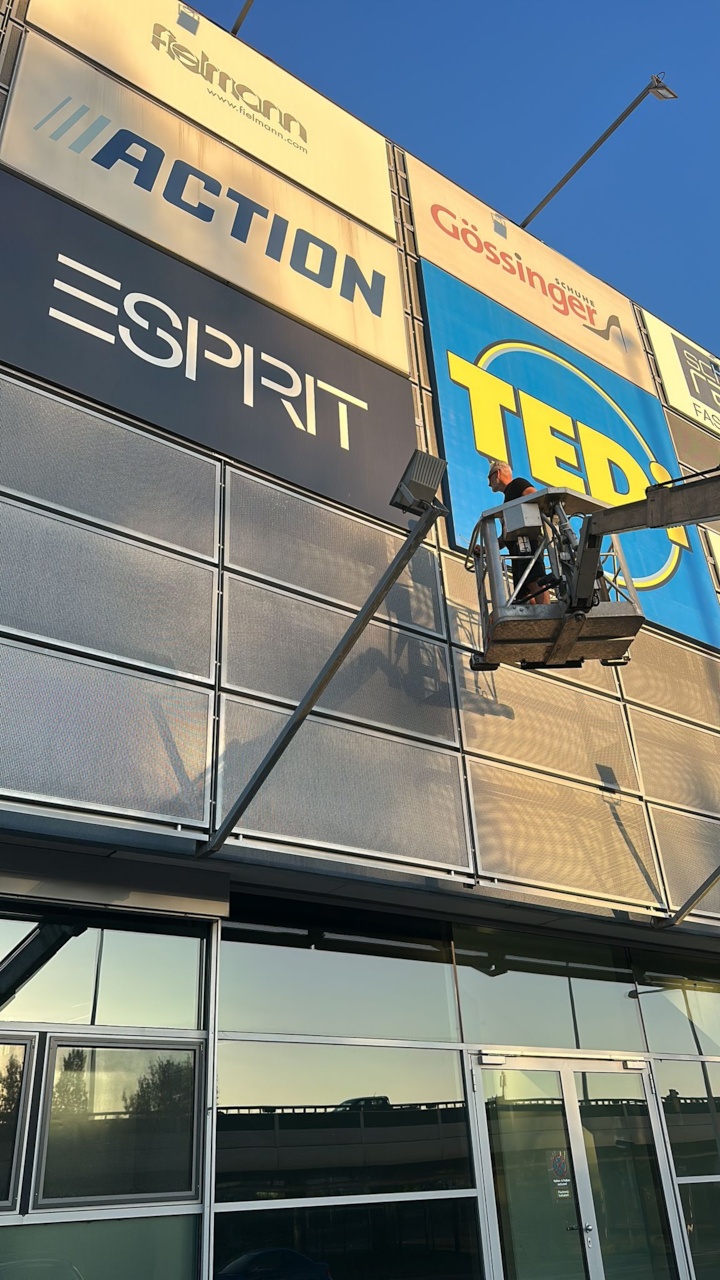 Druck Plane inkl. Spannrahmensystem inkl. Montage